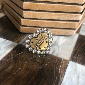 J’adior heart ring